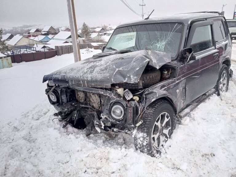    Два человека пострадали в лобовом ДТП на Южном шоссе Медногорска Оренбуржье