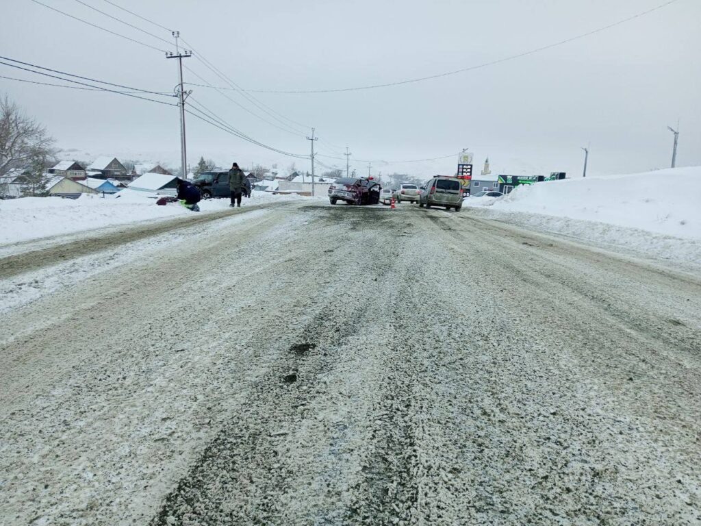     Два человека пострадали в лобовом ДТП на Южном шоссе Медногорска Оренбуржье
📷    Два человека пострадали в лобовом ДТП на Южном шоссе Медногорска Оренбуржье
