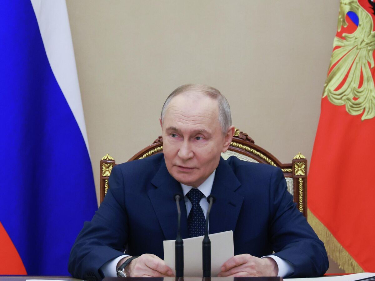    Президент РФ Владимир Путин проводит совещание по рассмотрению основных параметров проекта государственной программы вооружения на 2027–2036 годы© РИА Новости . POOL