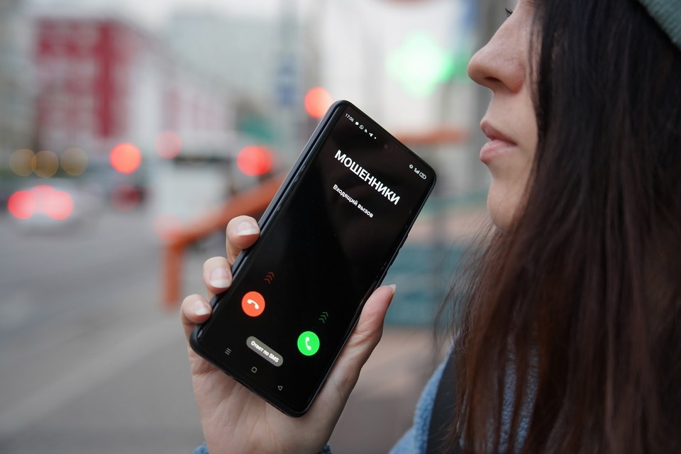    Россиян предупредили о новой схеме мошенников, притворяющихся преступниками Дина Иванова