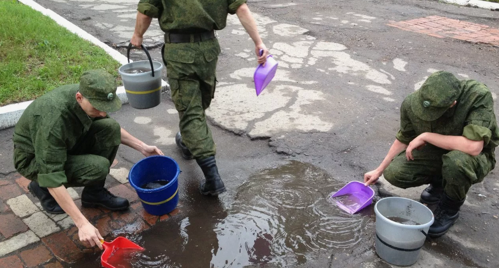 Бессмысленная работа в армии СССР.