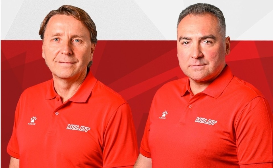    Альберт Мальгин (слева на фото) и Станислав Шальнов. Фото: Хоккейный клуб «Молот»/ВКонтакте