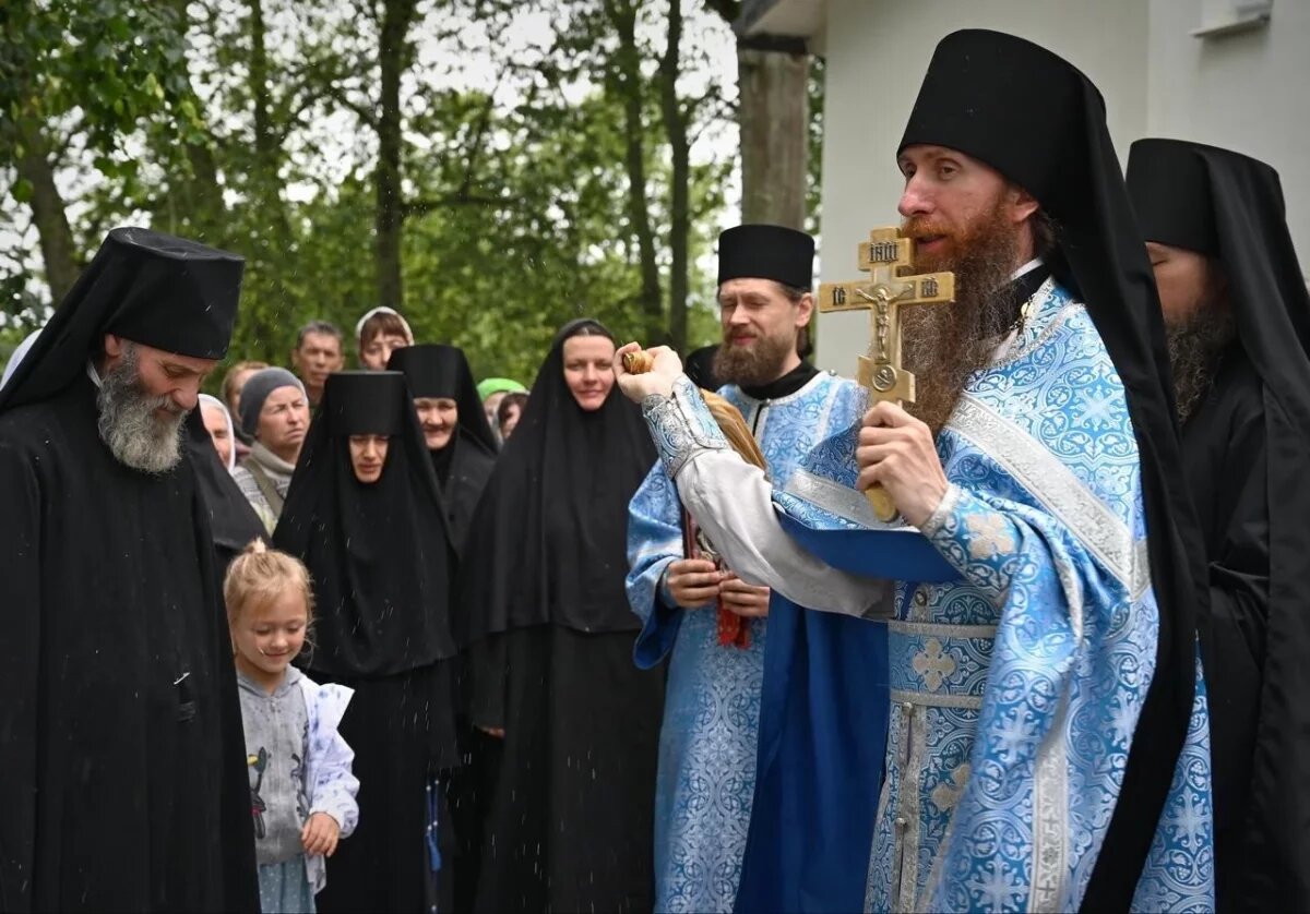    В сан епископа Великолукского и Невельского возвели архимандрита Варнаву