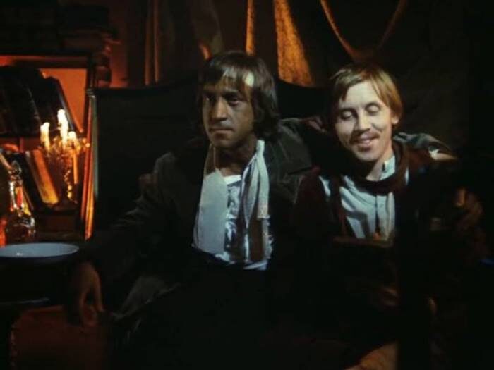 Где друзья Высоцкий и Золотухин играли вместе в театре и кино