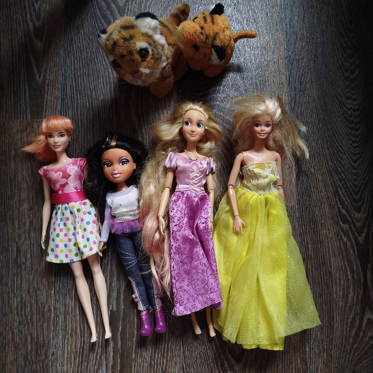 куклы с Удельной - 50, дорого, 100, 100. Тигры 50 и 100