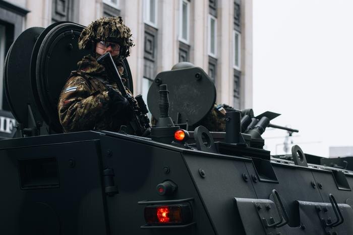 Обложка © Shutterstock / FOTODOM / Hugo Palheiros Costa