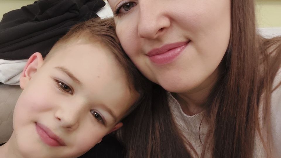 Последнее время замечаю в своих мальчиках сопротивление к тому, чтобы быть пушистыми и послушными