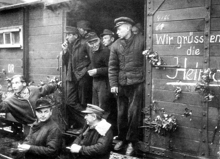 Возвращение пленных немцев домой