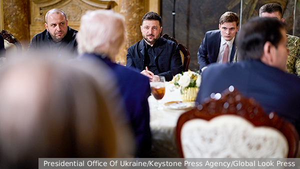     Фото: Presidential Office Of Ukraine/Keystone Press Agency/Global Look Press   
 Текст: Рафаэль Фахрутдинов