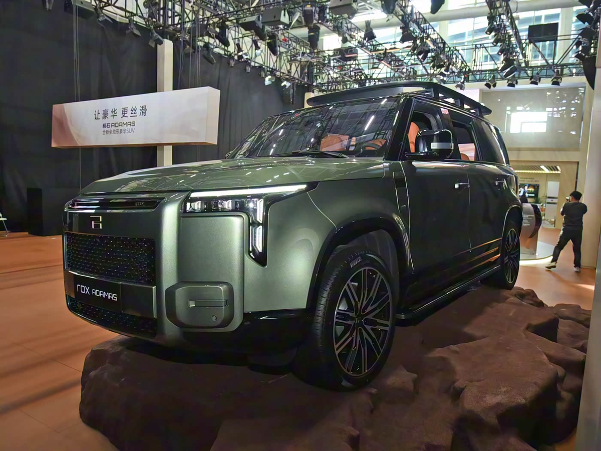 Новый Rox Adamas