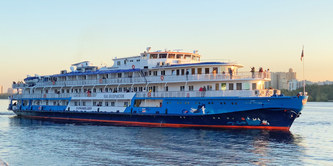 Самый мощный теплоходный гудок? «Н.А. Некрасов» прощается с Москвой