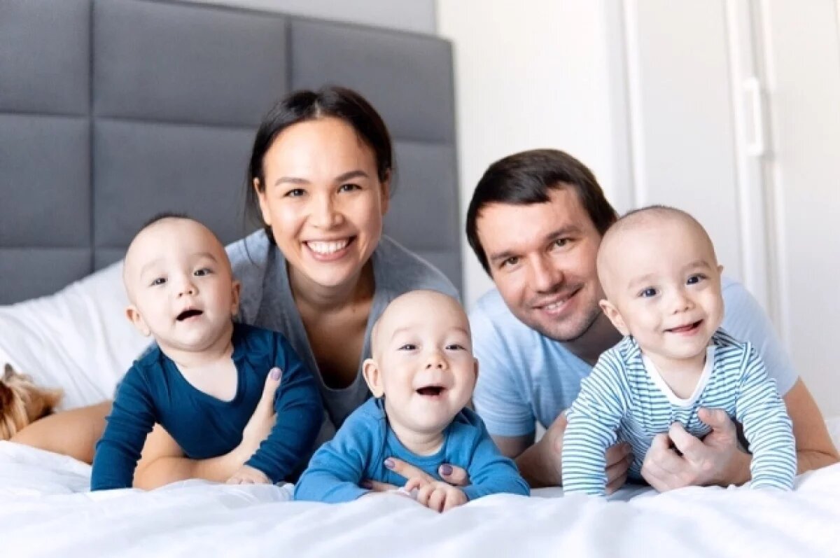    Рузалина Мищанчук — многодетная мама. В этом году тройня пошла в первый класс