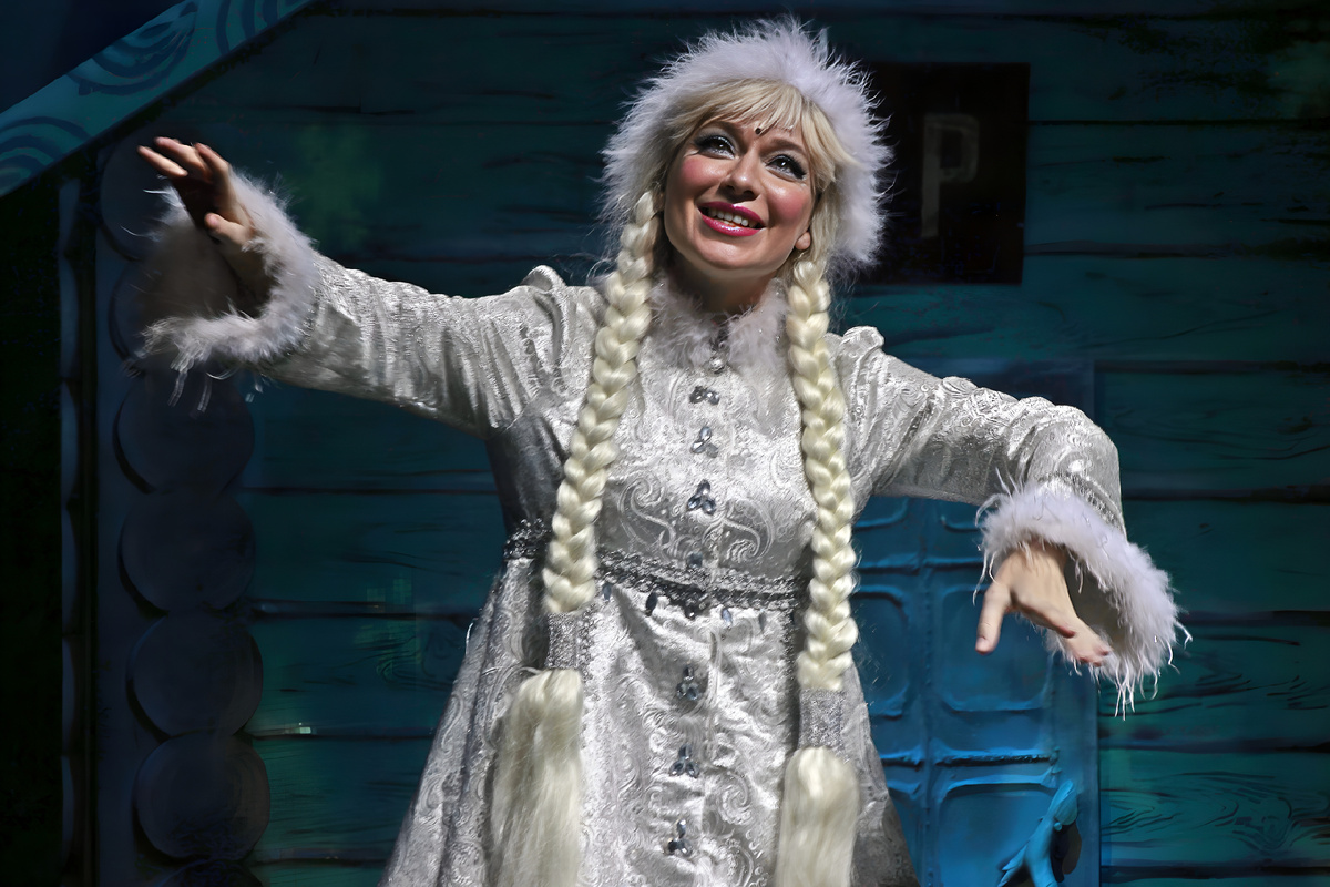 Валентина Емельянова в образе Снегурочки