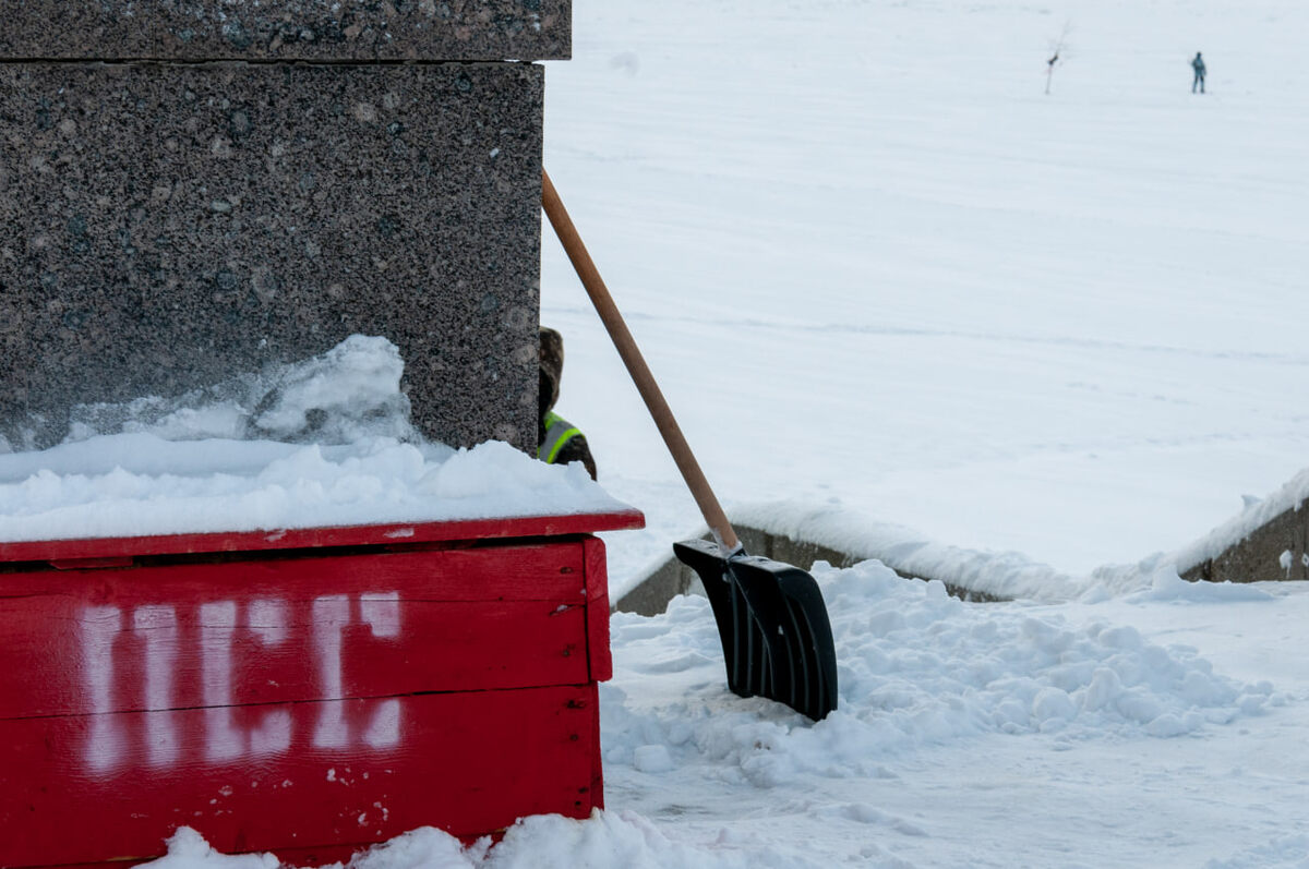 С работы дворником мужчина все это время не увольнялся.  Фото: Фото: ФедералПресс / Светлана Возмилова