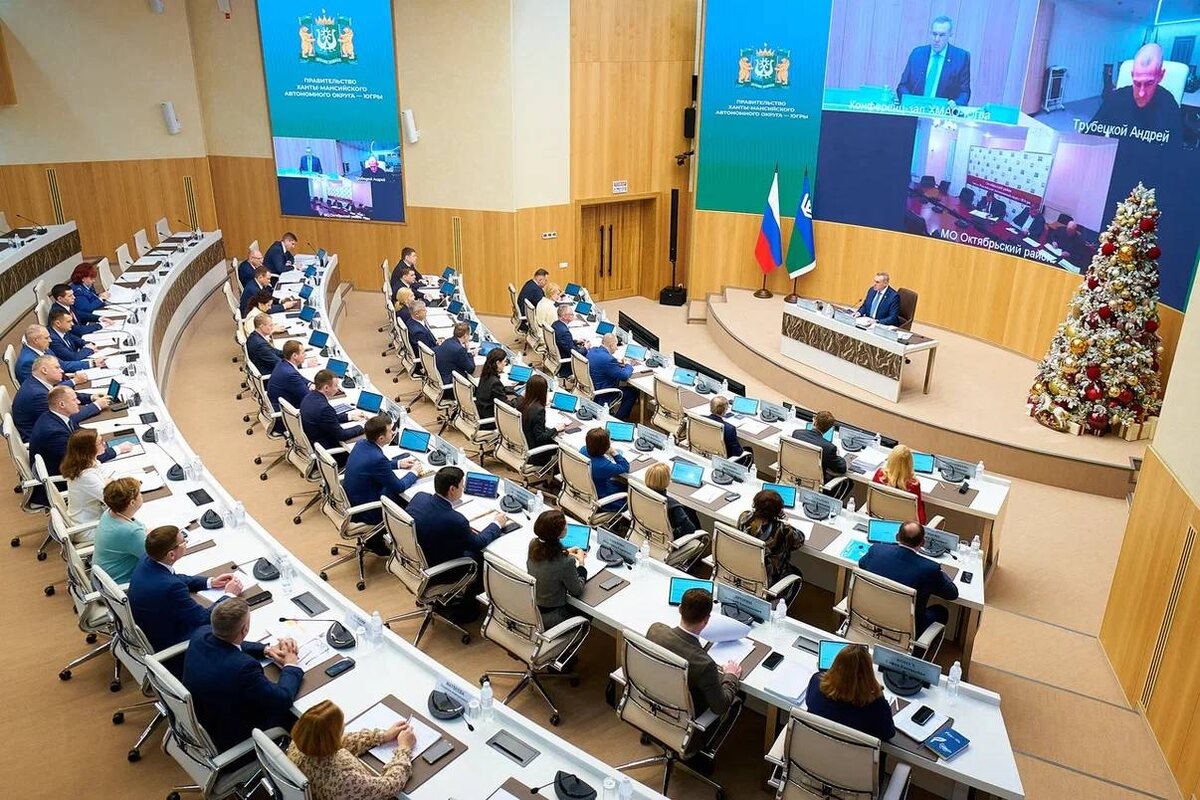    В правительстве Югры утвердили две новые госпрограммы, посвященные экономике и энергетике региона