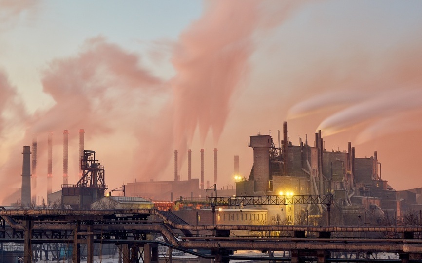 Челябинск: уральский метеорит и промышленная мощь