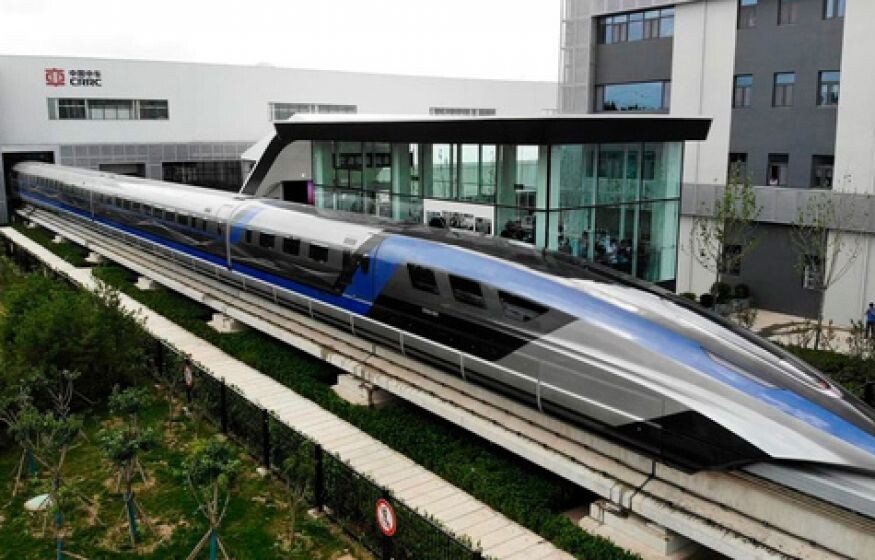    700 км в час за две секунды. В Китае разработали уникальный поезд на электромагнитной тяге