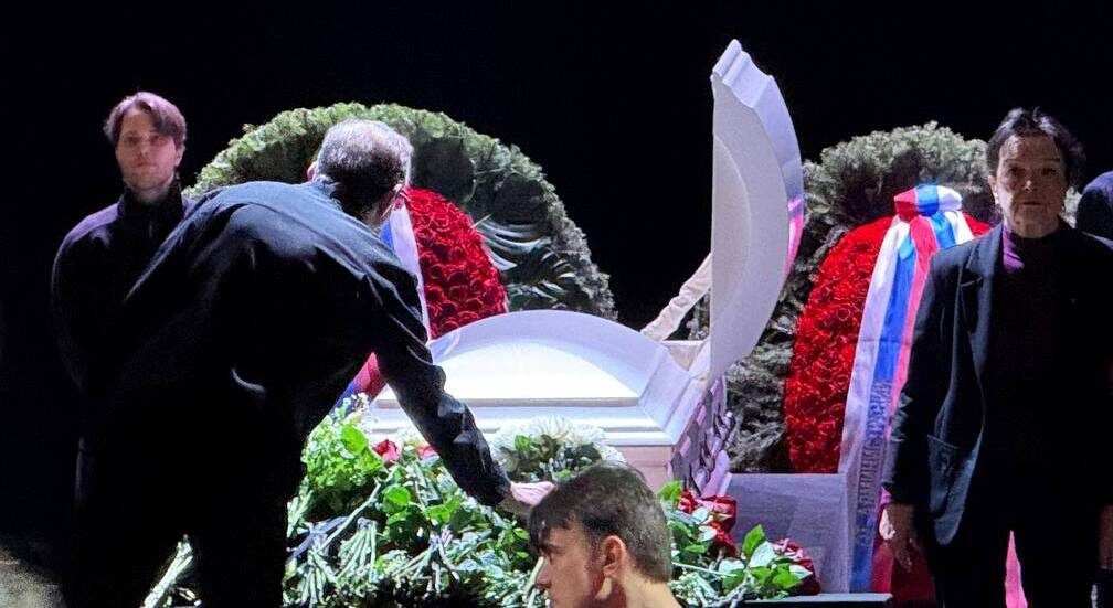    Гроб с телом Веры АлентовойФото VOICE