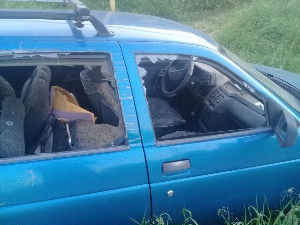    На прошлой неделе еще 27 автомобилей повредили. Алексей СЕРГУНИН