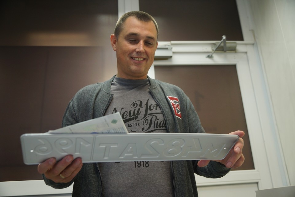    Посетителям рекомендуют записаться на прием через сайт Госуслуг. Алексей БУЛАТОВ