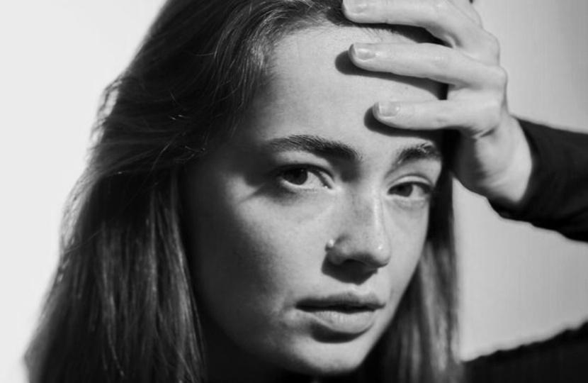 — Моя дочь маленькая, а твой большой конь, — цинично заявил муж. Стоило ли это всего, что потом произошло