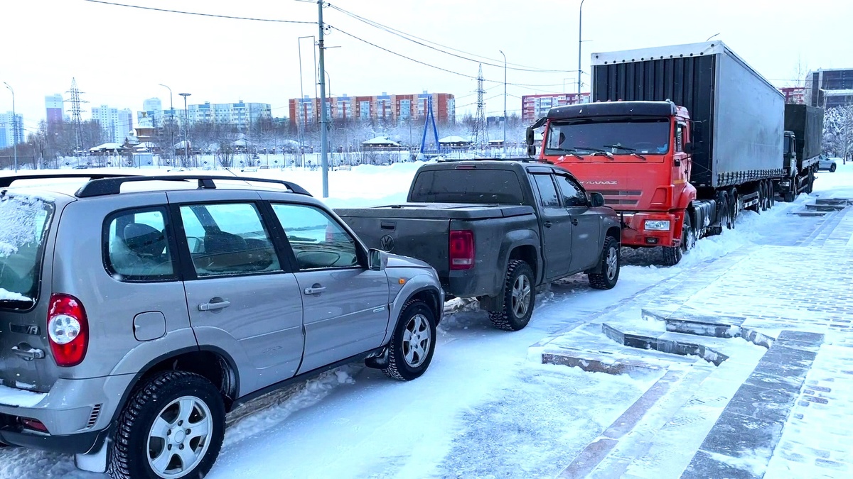    Самую крупную партию груза за этот год отправил из Сургута «Фонд Победы» в зону СВО