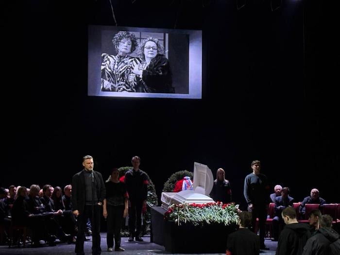 Обложка © Life.ru