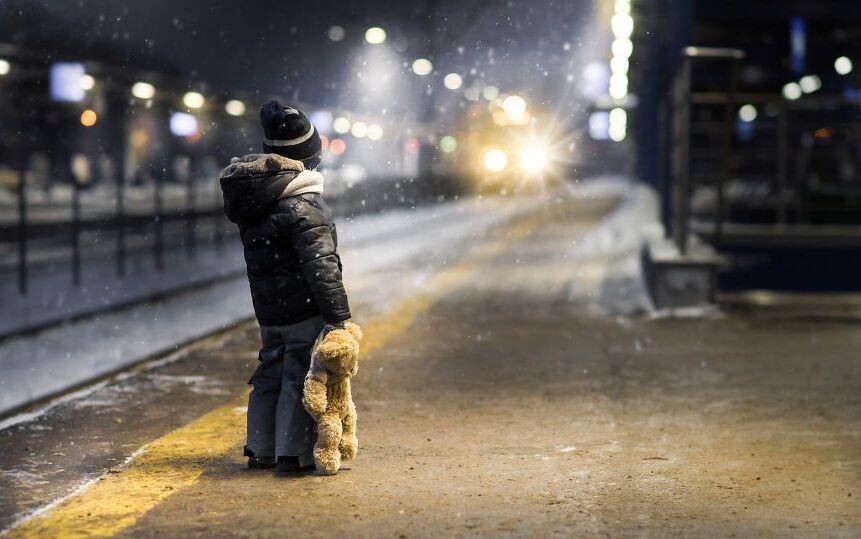 Его Снегурочка бросила