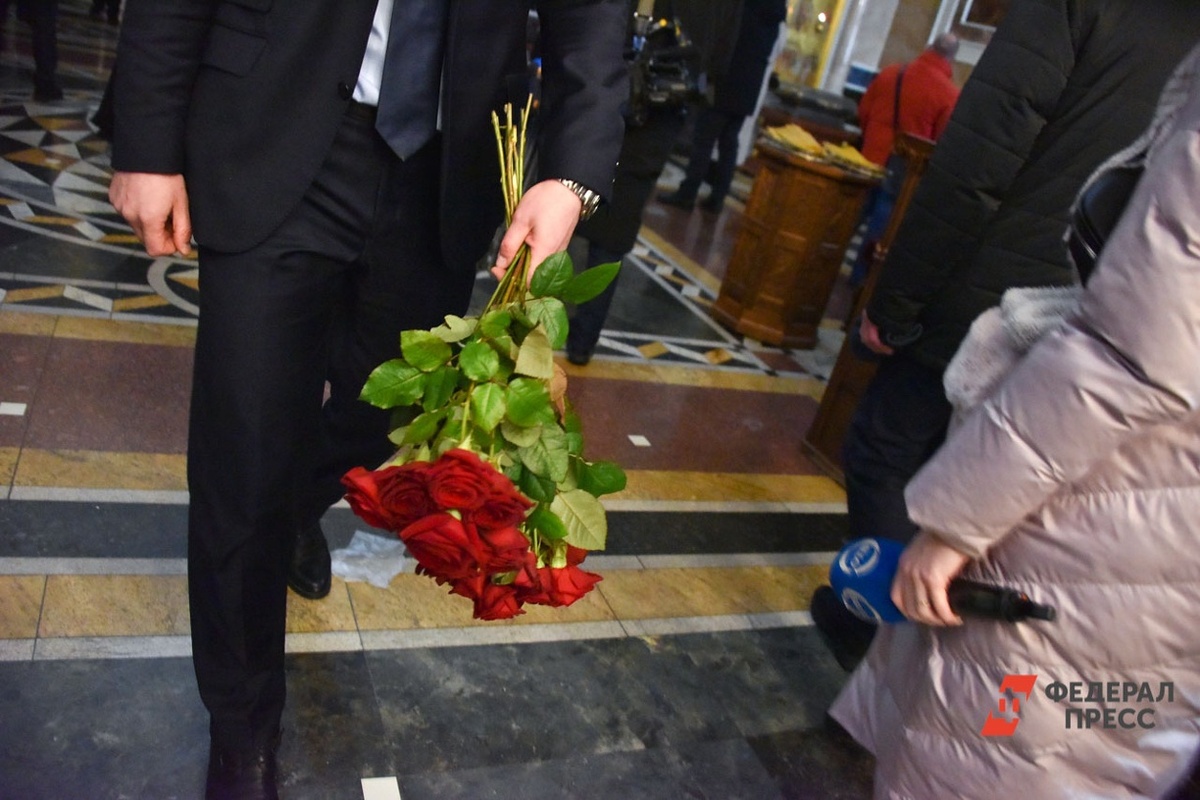 Шахназаров произнес трогательную речь на прощании с Алентовой.  Фото: ФедералПресс