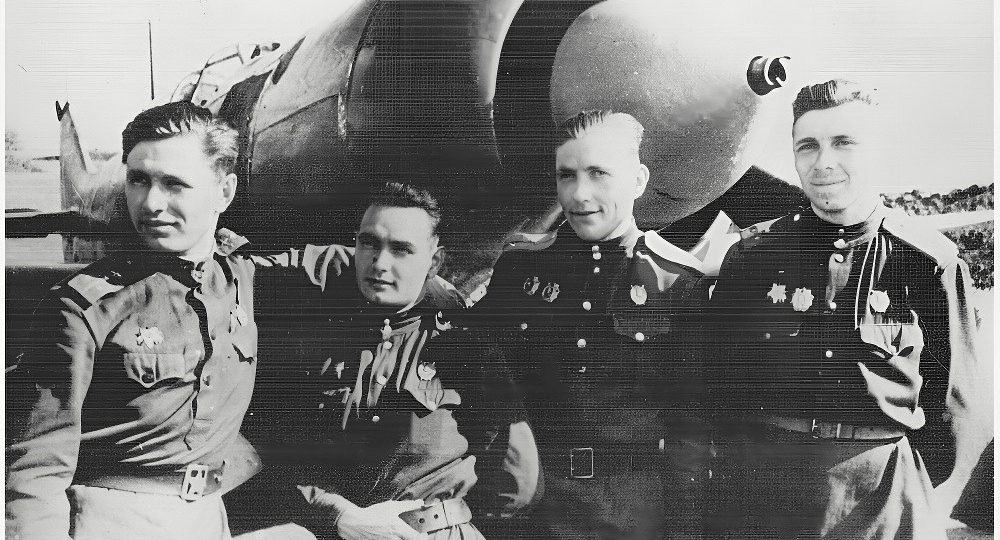 Сокол, которого не смогли сбить. Как мастер воздушной тактики Дмитрий Кравцов провёл свой последний и самый тяжёлый бой