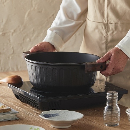 Продукты, которые обязательно нужно попробовать в холодное время года – зимние продукты, сохраняющие здоровье и питающие организм, рекомендуемые супы для домохозяек, теплые и питательные блюда, которые помогут зарядиться энергией и вдохновением за обеденным столом – создавая теплую и уютную атмосферу за едой.