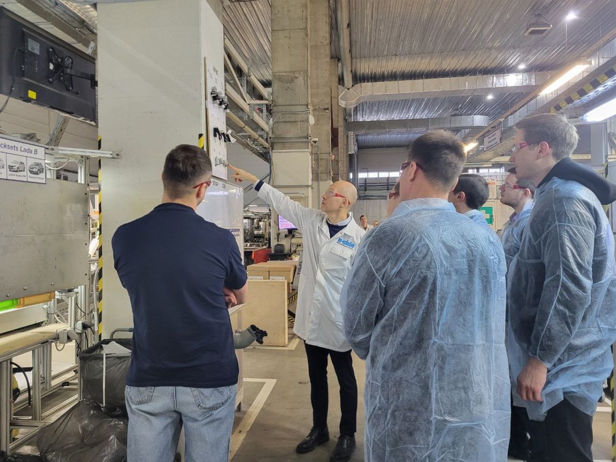    Выработка на линии замков увеличилась на 26% благодаря федпроекту