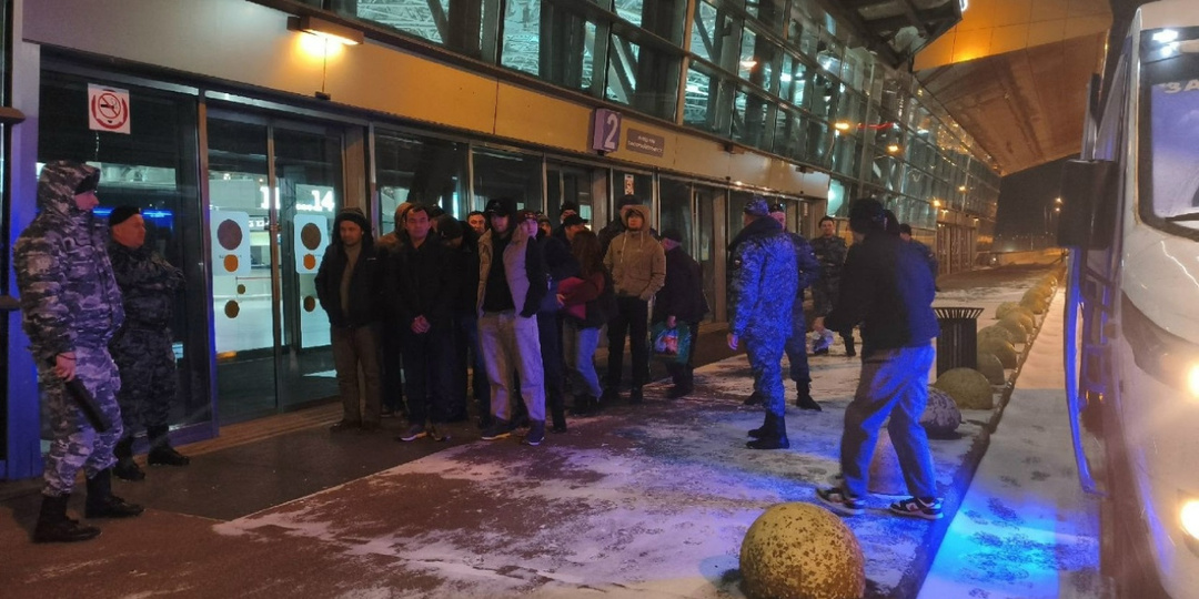 В Ярославской области приставы поймали африканцев и вьетнамцев