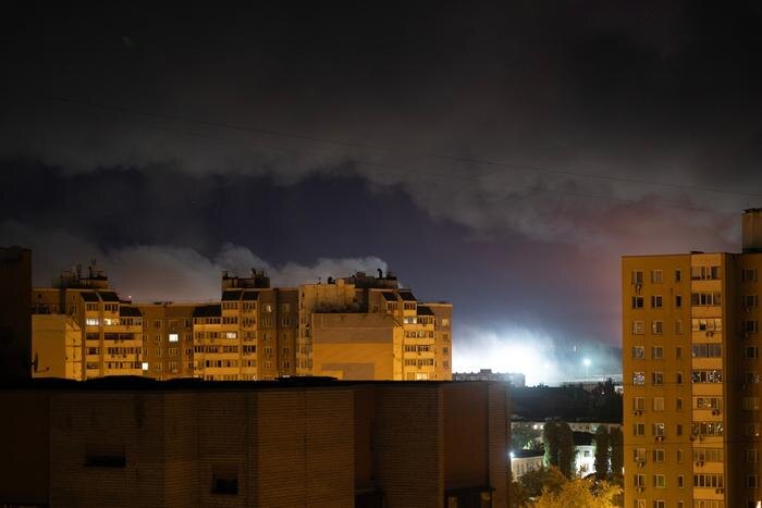 Обложка © Shutterstock / FOTODOM / Sodel Vladyslav