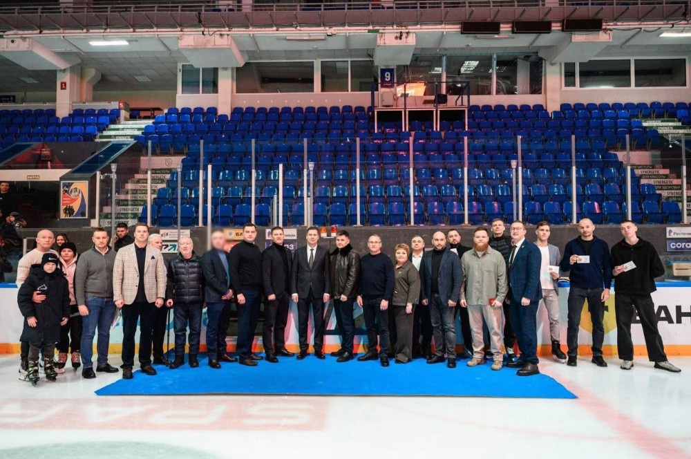    Участникам программы «Герои. Нижегородская область» вручили знаки ГТО