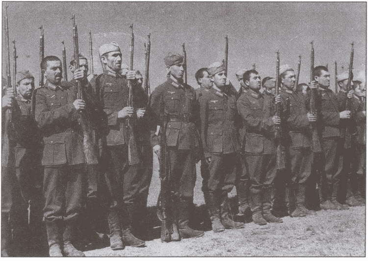 Всю ночь штрафники крутили пластинку, сводя немцев с ума: как "смертники" ломали психику без единого выстрела