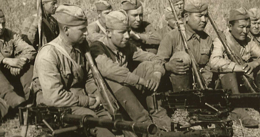 Всю ночь штрафники крутили пластинку, сводя немцев с ума: как "смертники" ломали психику без единого выстрела