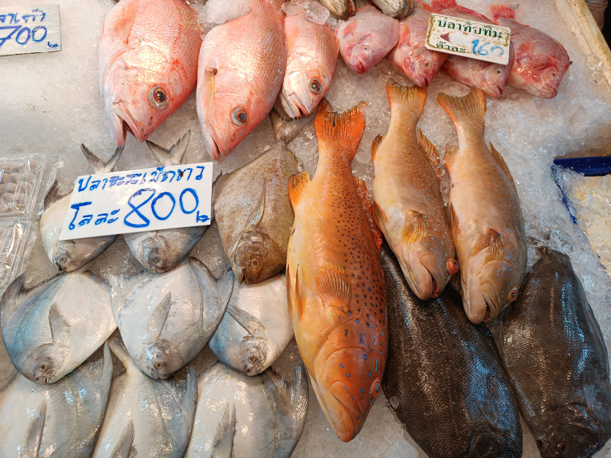 1 бат приблизительно можно обменять за 2,7 рубля