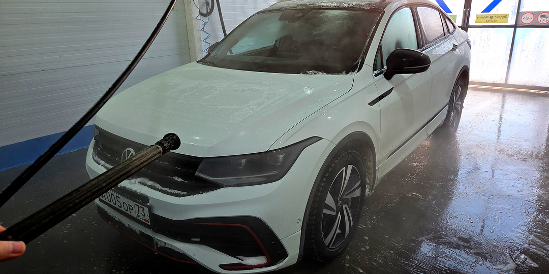 Помыл машину в мороз – краска потрескалась и стекло треснуло: спросил «мойщиков» как правильно мыть