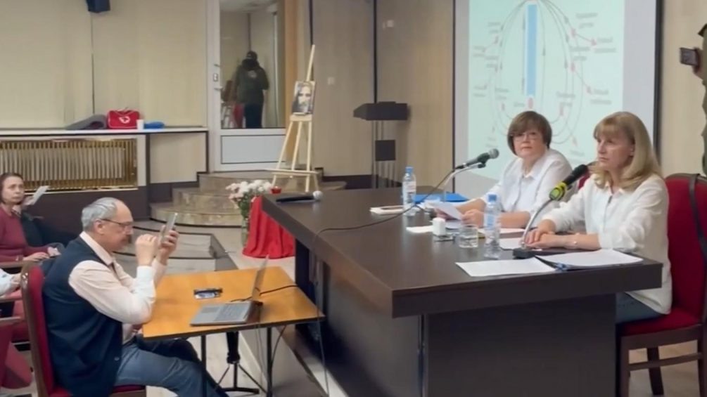    Собрание сектантов, фото: соцсети