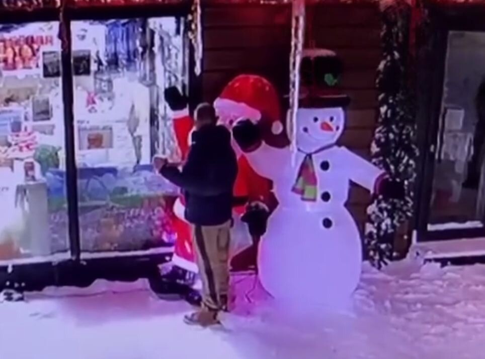     / Источник: Кадр из видео