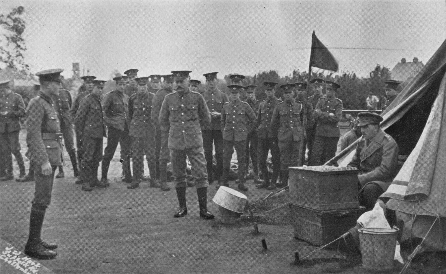 Выплата денежного довольствия в Британской армии, период Первой мировой.