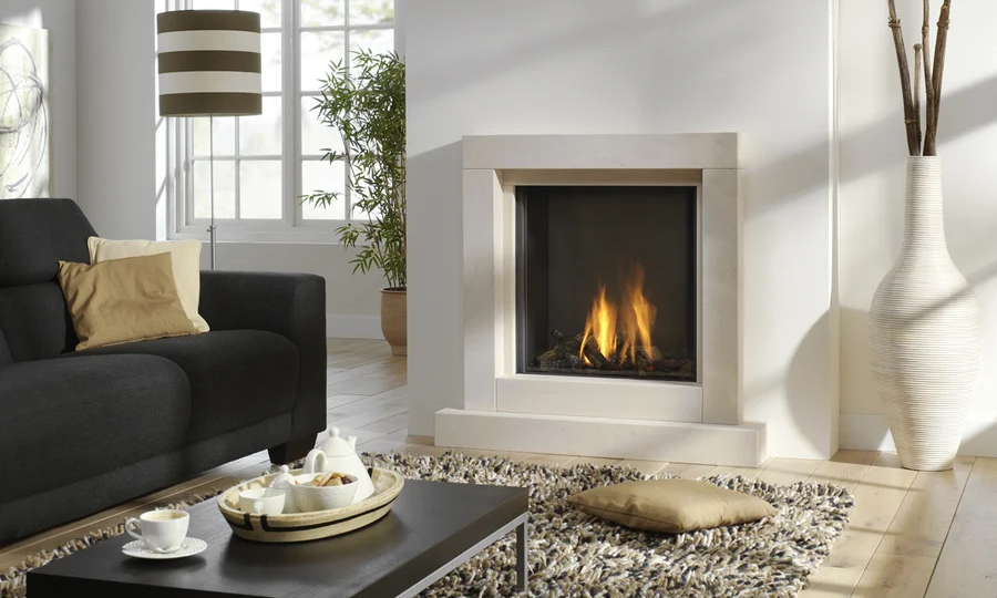 Гостиная с камином: как правильно расставить акценты