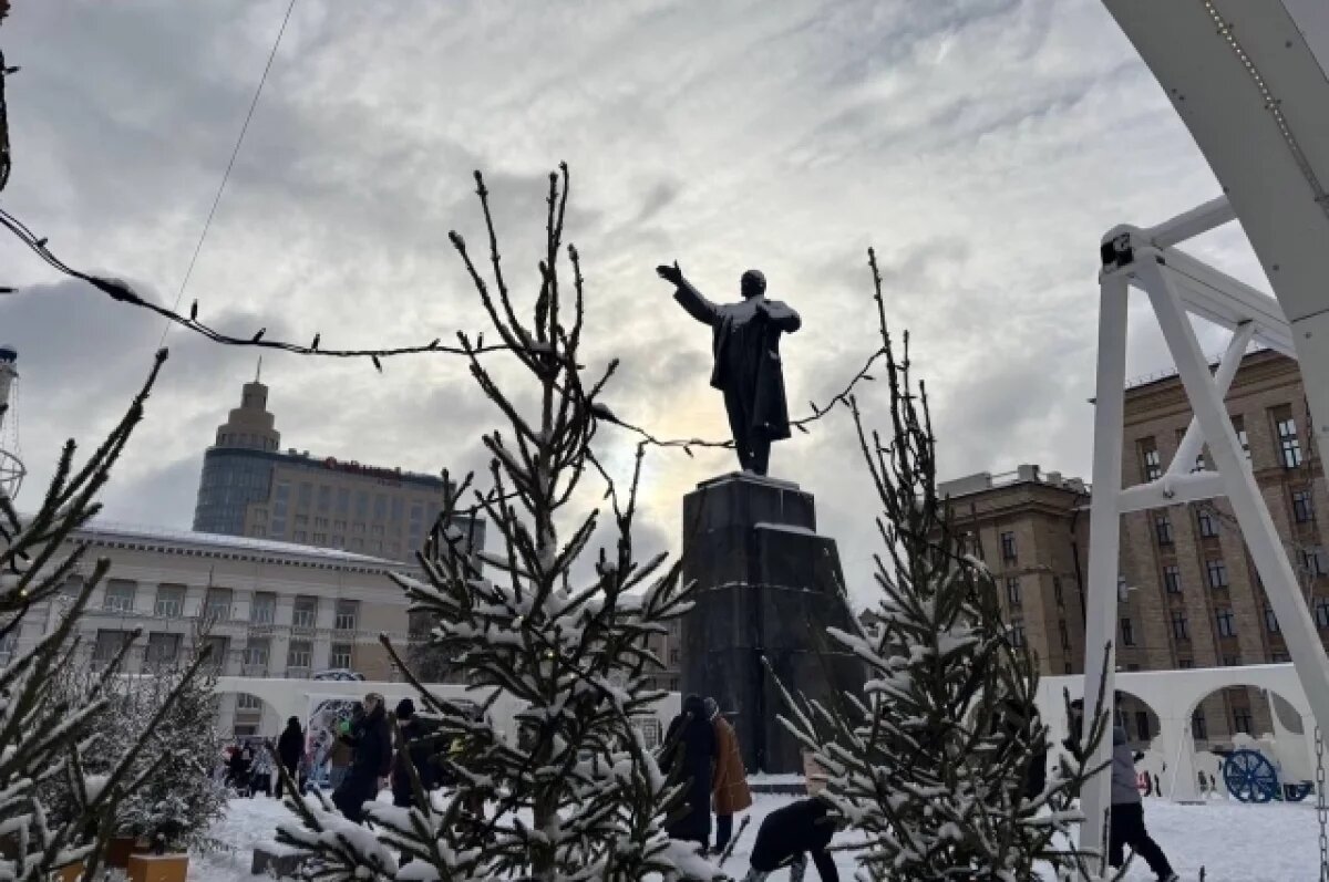    Больницы, МФЦ и почта.