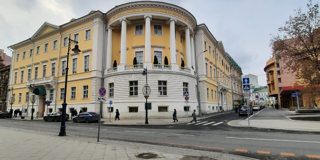 Тайны Мясницкой улицы. Известные художники, писатели, поэты и декабрист, Фроловка и покровители лошадей. Часть VII.