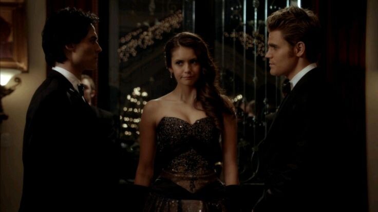 Бал Майклсонов, 3 сезон 14 серия.