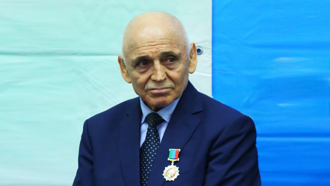    Загалав Абдулбеков.Федерация спортивной борьбы России