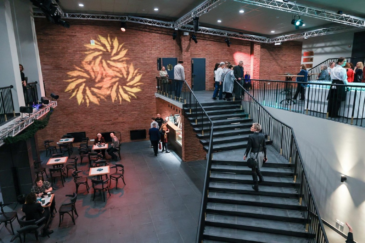    Тут подпись документа