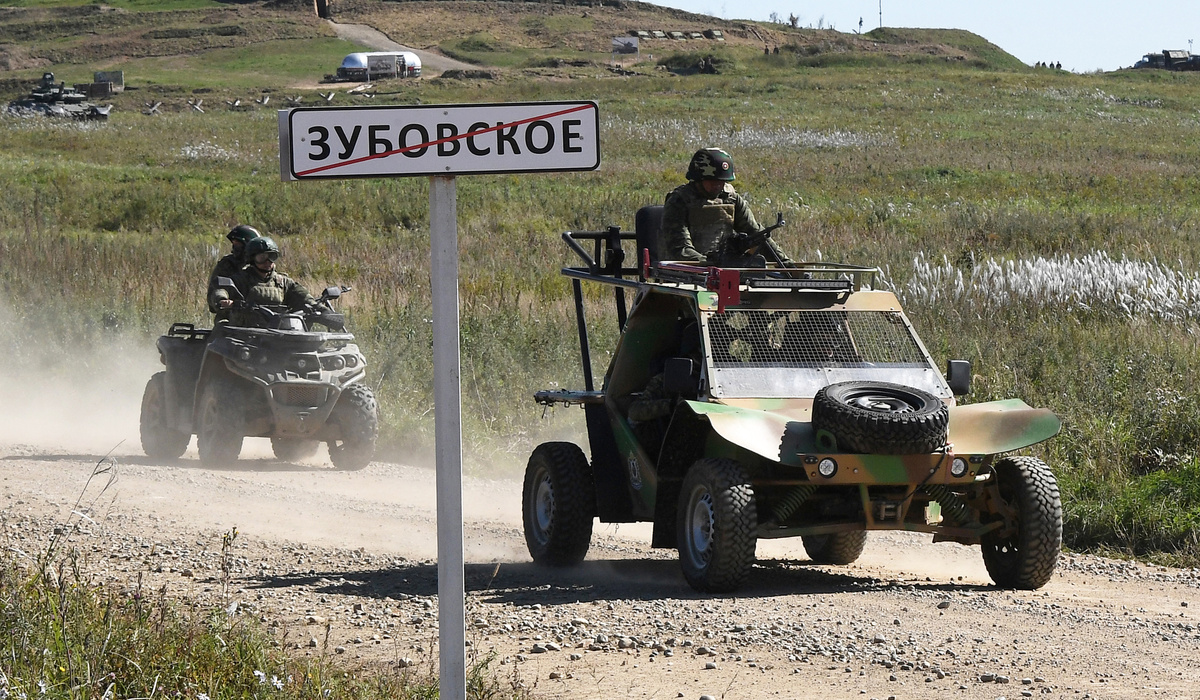     Малогабаритный транспорт ВС РФ / РИА Новости / Виталий Аньков