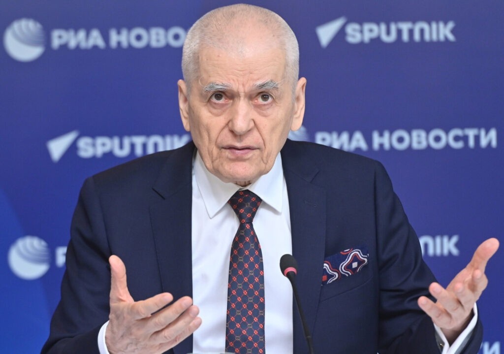    Академик Российской академии наук, заместитель президента Российской академии образования Геннадий Онищенко. Анастасия Березина / РИА Новости